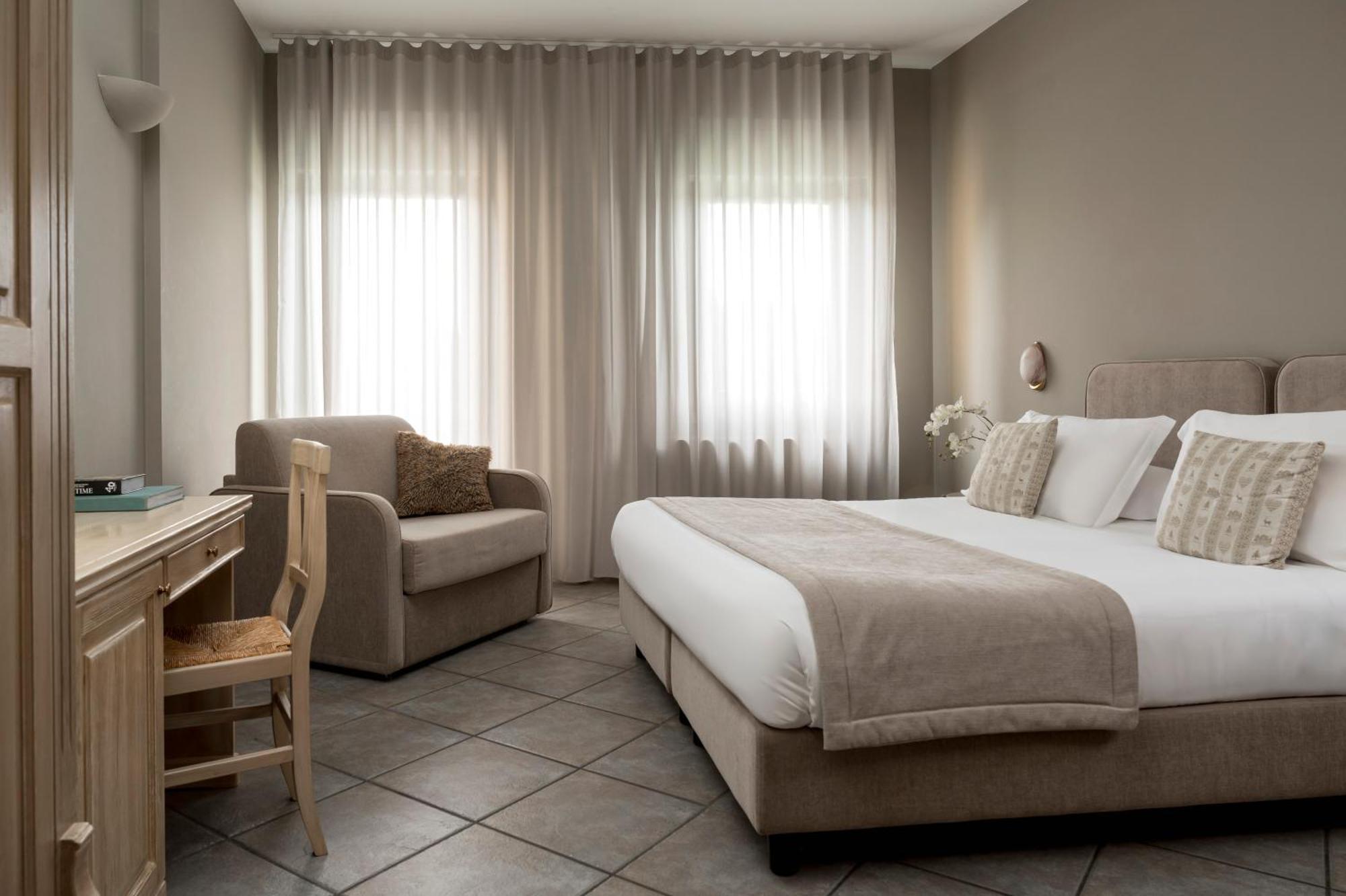 Hotel Don Luis Кастель-ді-Сангро Екстер'єр фото